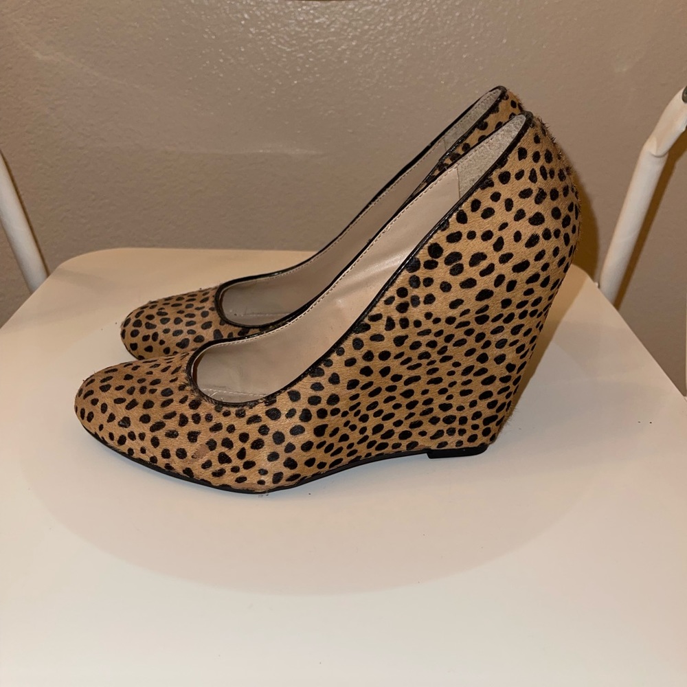 BANANA REPUBLIC: Wedge heel (without box)